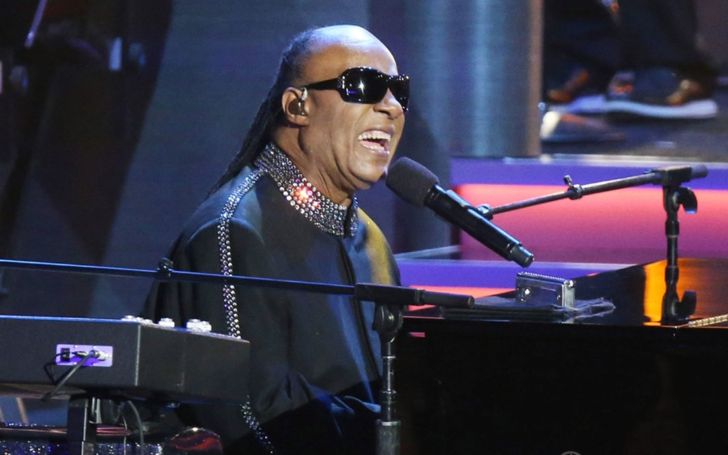 Stevie Wonder Revelas He Needs A Kidney Transplant After Falling Ill